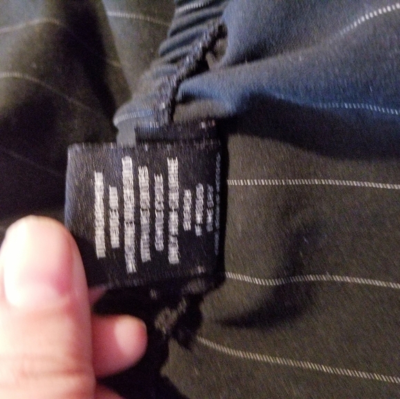 Torrid black/white bustier w/hook front closure - Picture 6 of 6